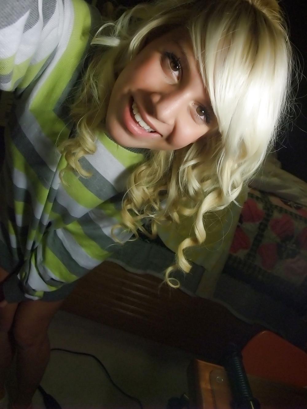 14P Süßes blondes Teen 1