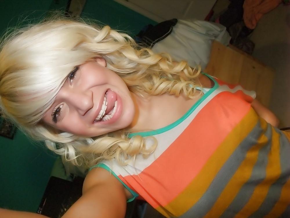 14P Süßes blondes Teen 1
