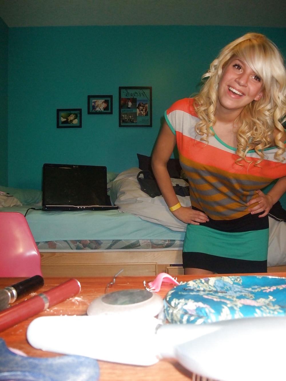 14P Süßes blondes Teen 1