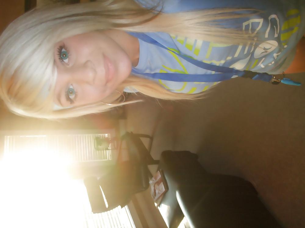 14P Süßes blondes Teen 1