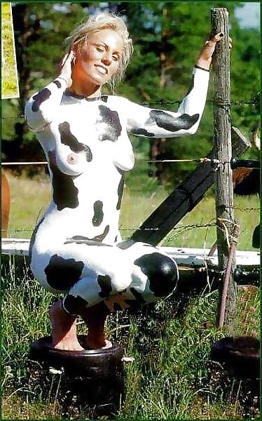 20P Artful Art Of Body Art- Painting #35