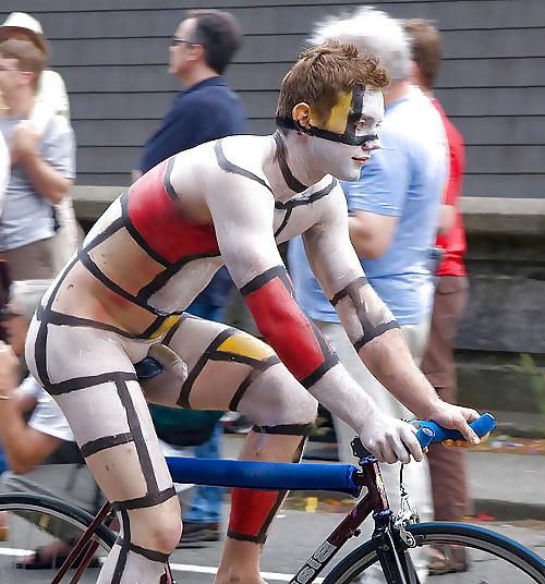 20P Artful Art Of Body Art- Painting #12