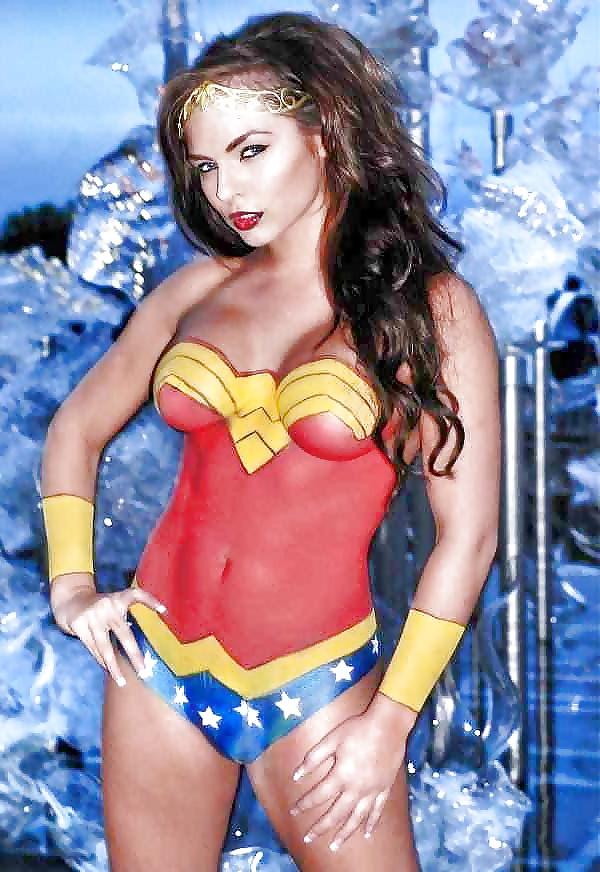 20P Artful Art Of Body Art- Painting #13