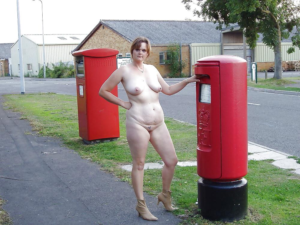 25P Milfs in Public vol.3