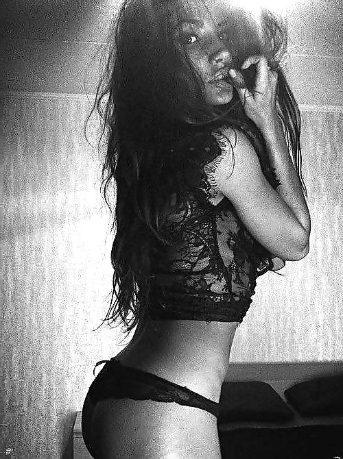 25P Black and White - Sexy Art