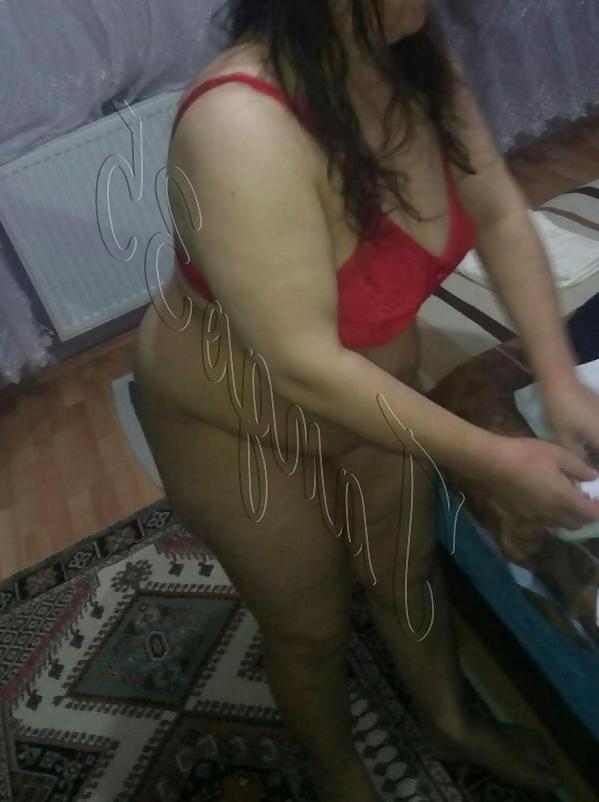 22P Turkish Turbaned Bitch Ozlem