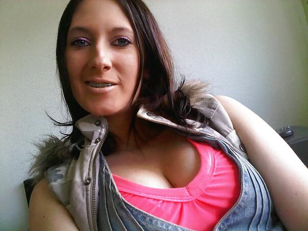 25P 23 dirty slut loves attention from Southend-on-Sea British 