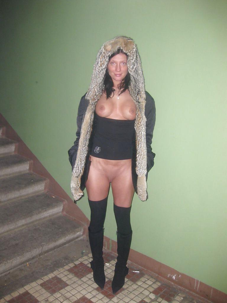 25P Mature, well-groomed bitch