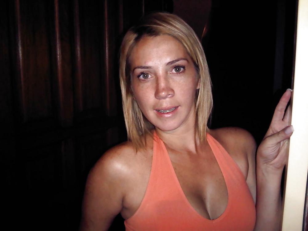 12P Latina Bitch 