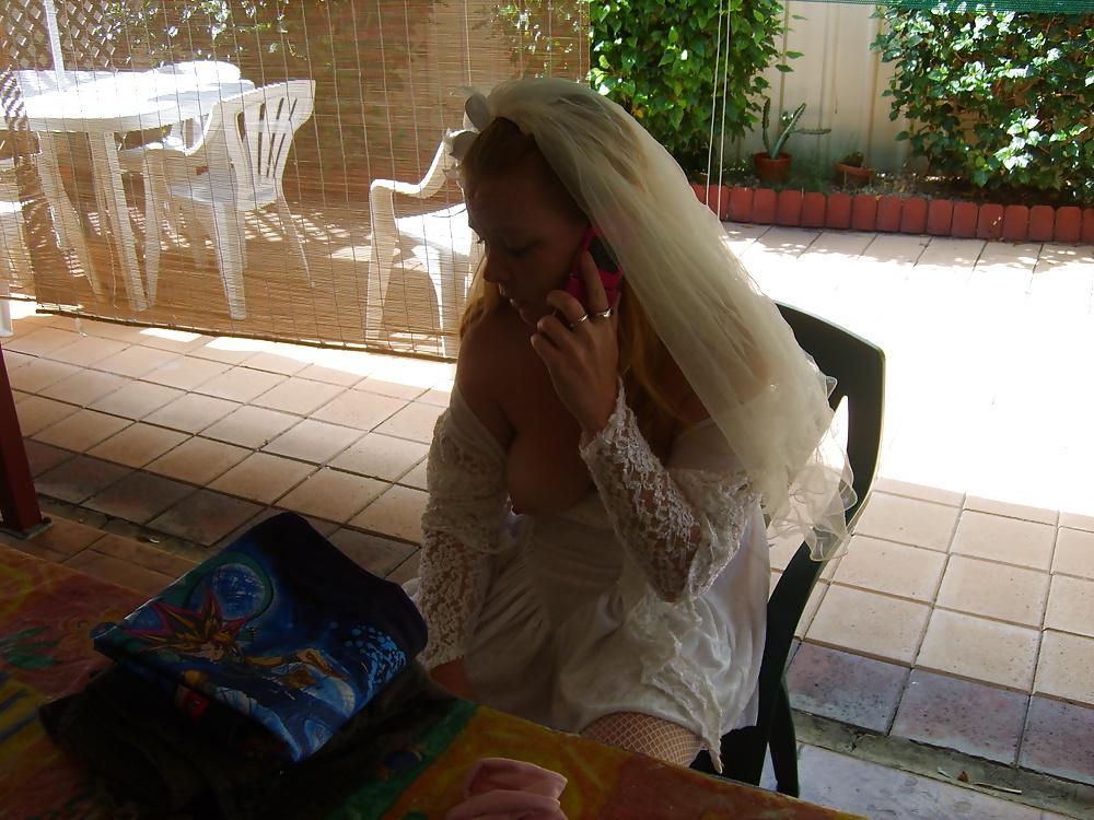 25P SHELLEY THE BRIDE IS A FUCKING SLUT