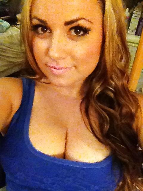 15P TITTY FUCK 