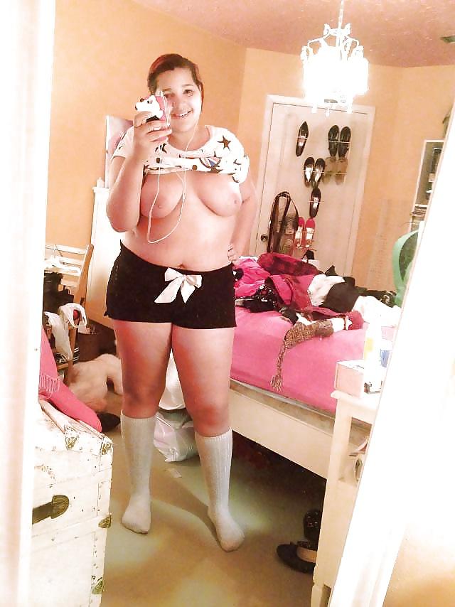 8P Chubby cute teen selfpics
