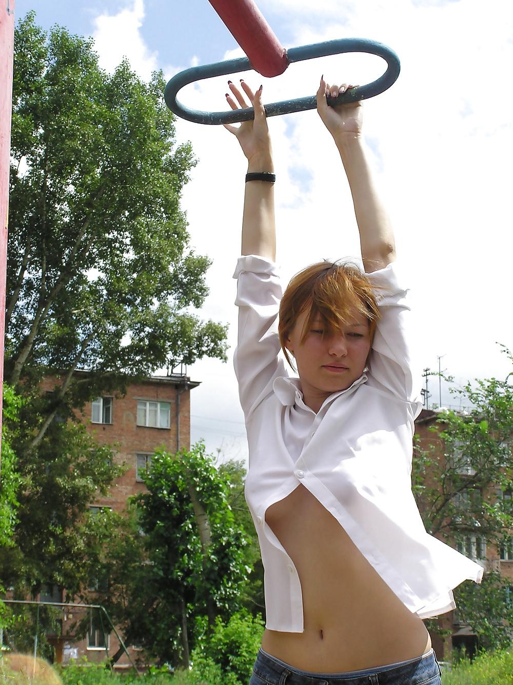 24P Blonde exhibes herself and in public