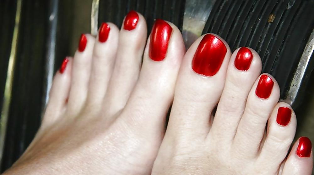 25P Hands, Feet, Blowjobs & Facials 3