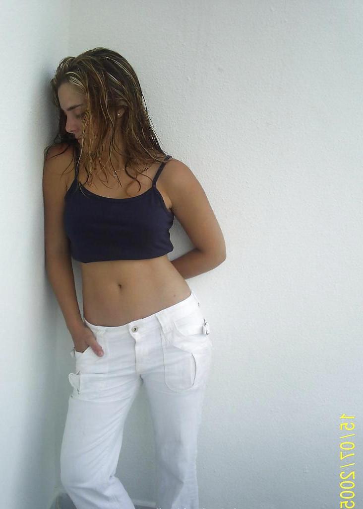 25P Blonde bitch brazilian girl