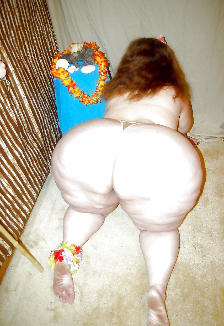 25P JUICY MATURE WHITE ASSES!!!
