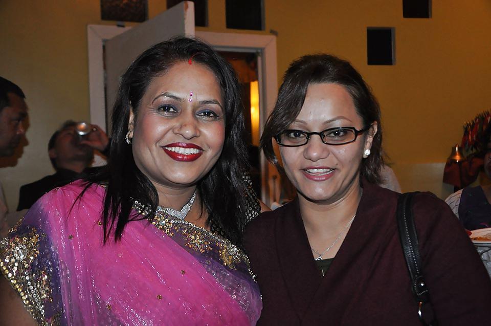 23P Manohara - sexy nepali mom