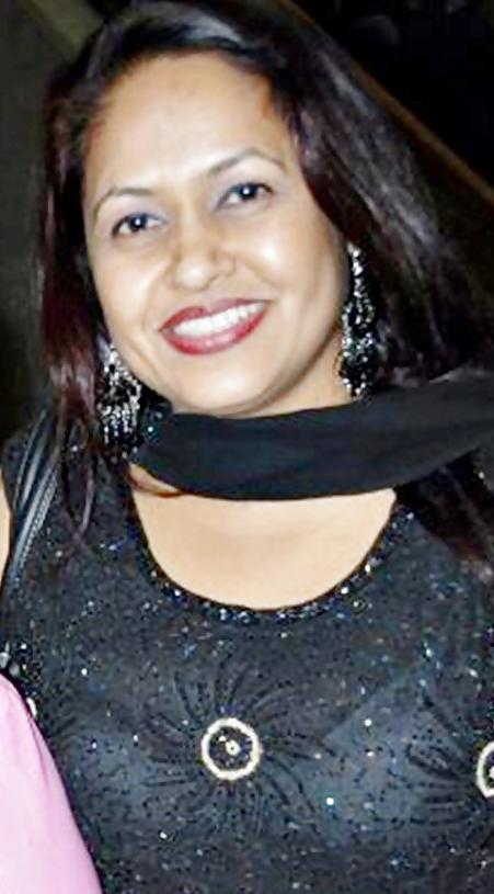 23P Manohara - sexy nepali mom