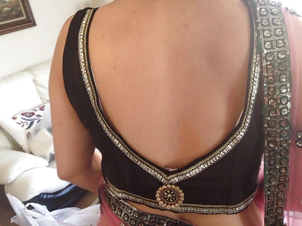 23P Manohara - sexy nepali mom