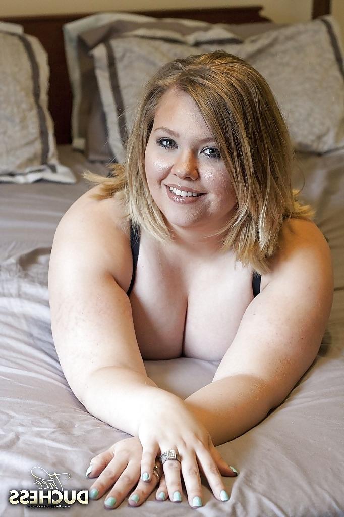 10P Young Chubby Blonde