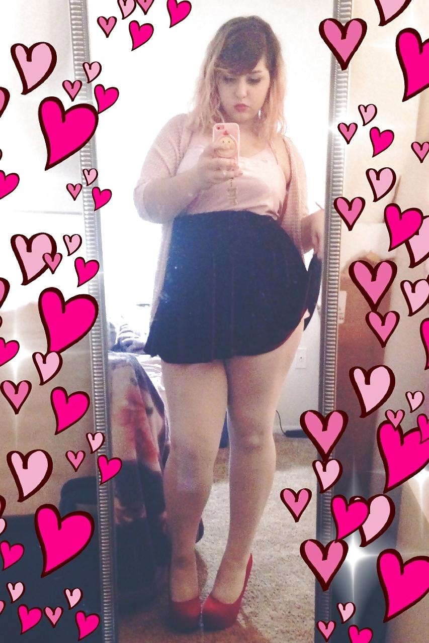25P Cute chubby girl