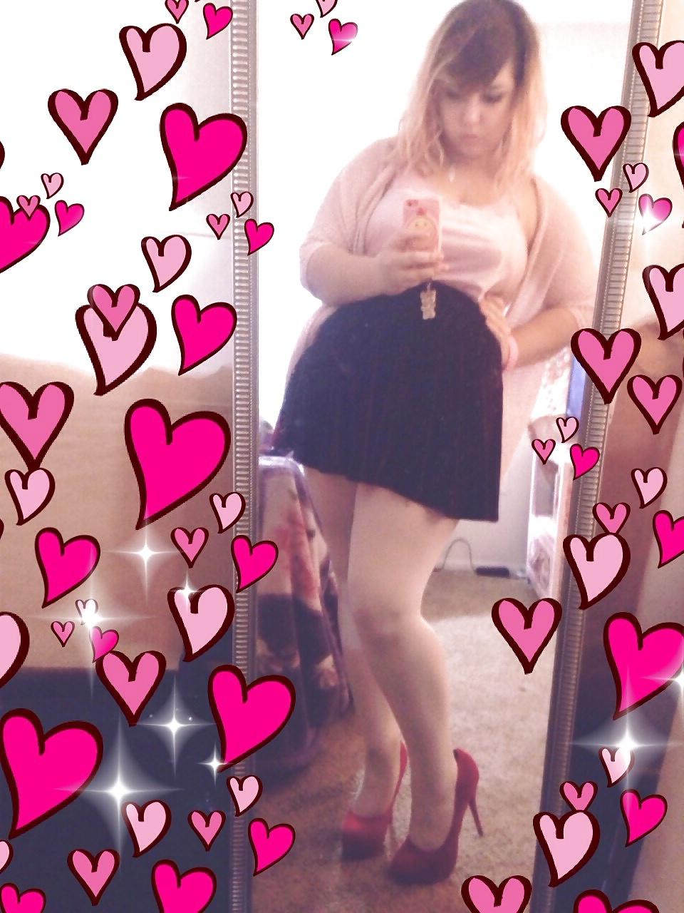 25P Cute chubby girl
