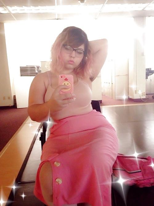 25P Cute chubby girl