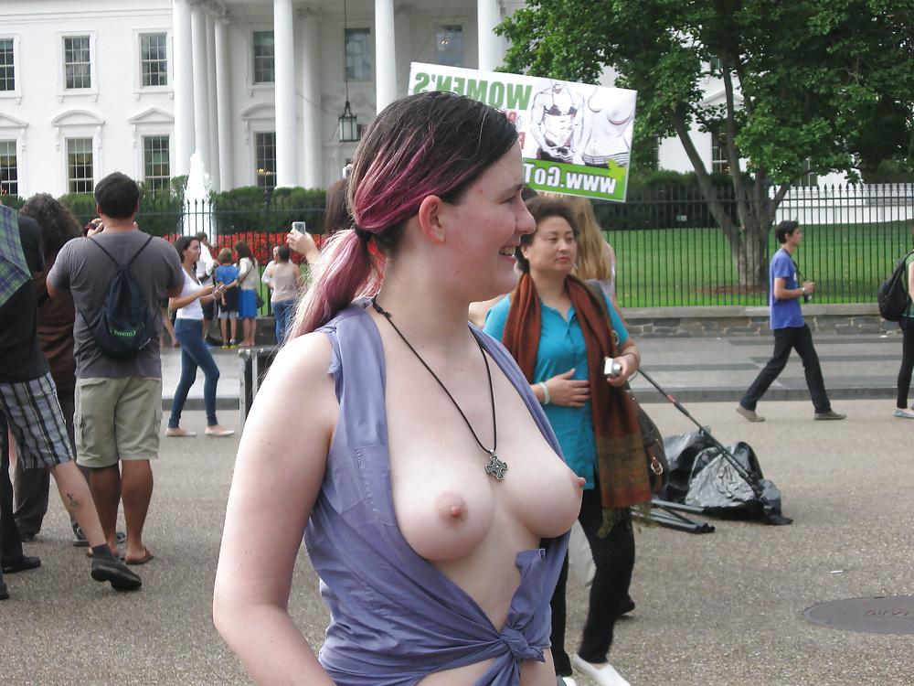 25P Flashing In Public 8