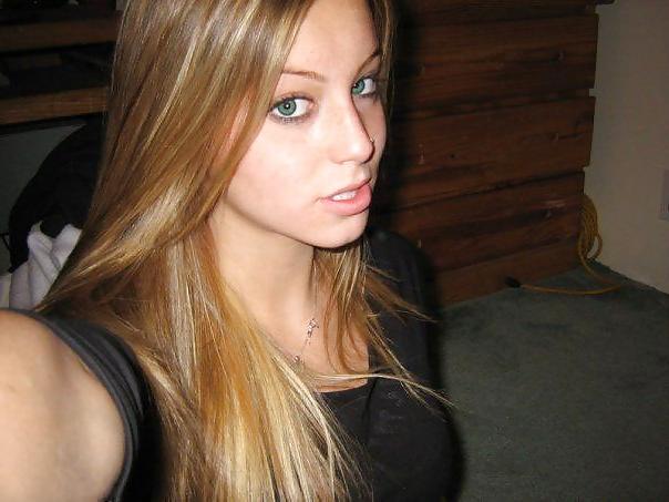 25P Blonde goddess aka hotlipsqt151