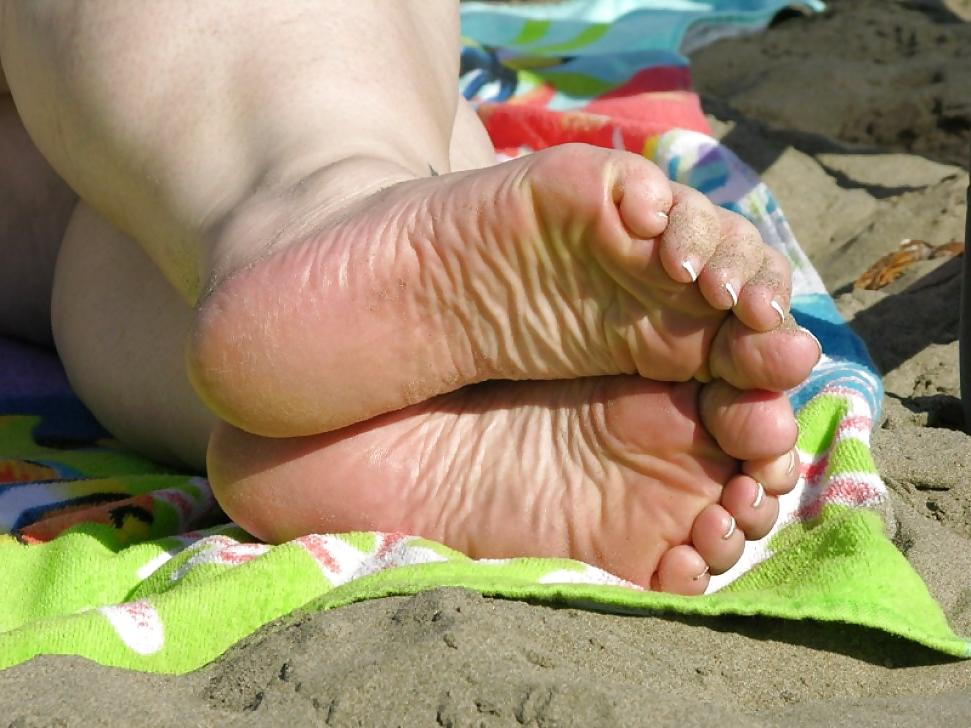 11P BBW Feet & Soles 
