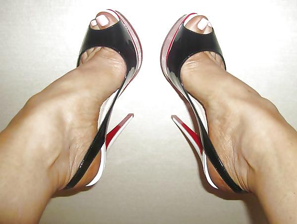 25P Feet in Heels 3