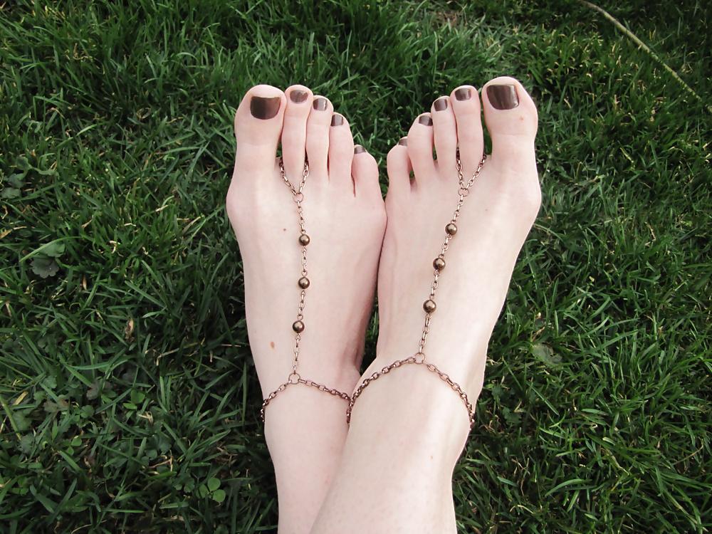 25P Hippie Goddess Feet II