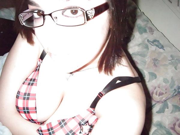6P Sexy bitch with glasses and cleavage.