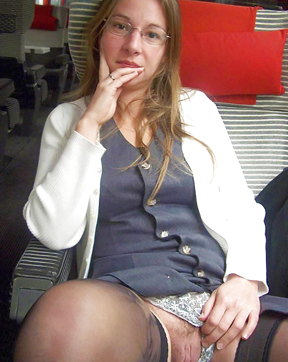 23P Nude in Train