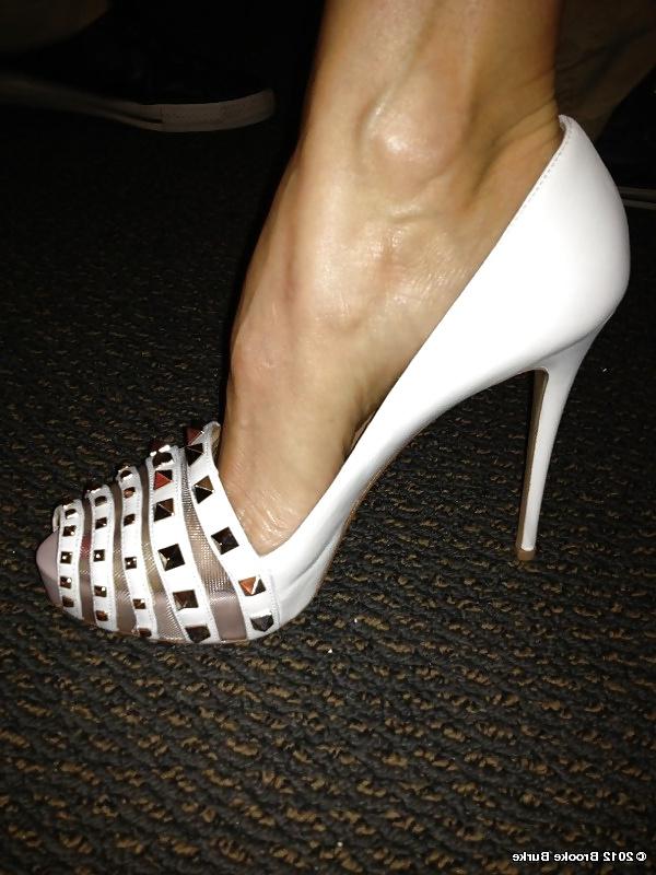 15P Foot - goddess #66 : Brooke Burke