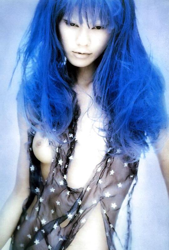 25P Beautiful Makiko Art Photos