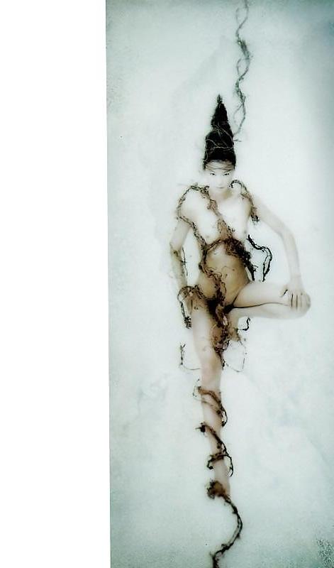 25P Beautiful Makiko Art Photos