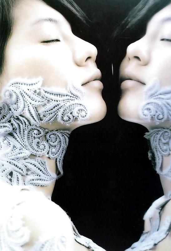 25P Beautiful Makiko Art Photos