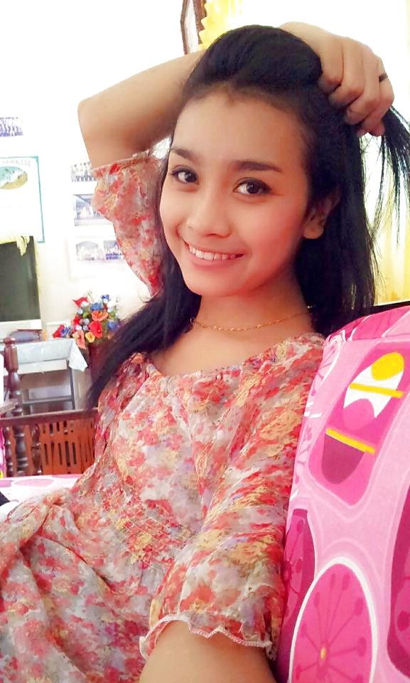 25P Awek Melayu Comel Seksi Freehair