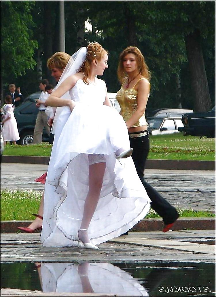25P Bride Upskirt 3