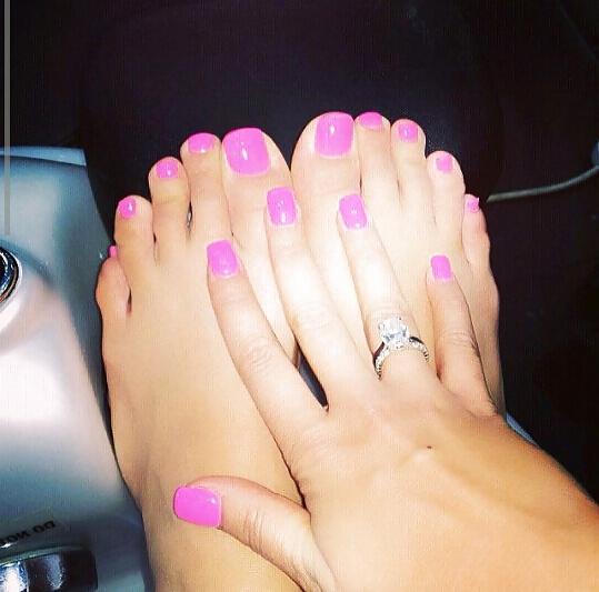 9P Sexy Ass Amber Rose & Her Sexy Feet