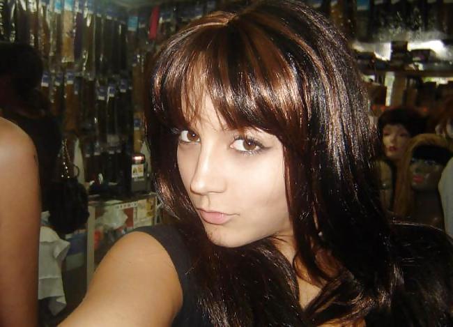 9P Beautiful teen rock girl strips topless selfies