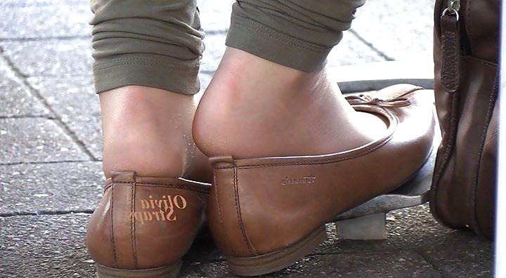 25P Nylon Feet