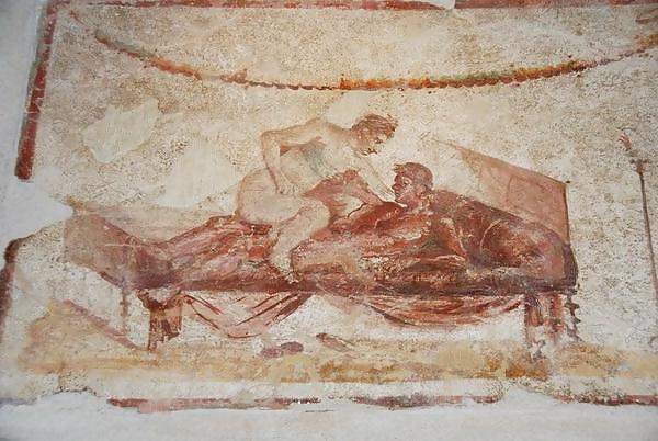 25P Erotic art