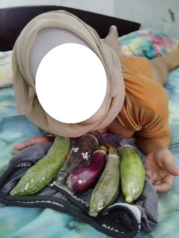 25P Indonesia- istri jilbab tudung maen guna terung