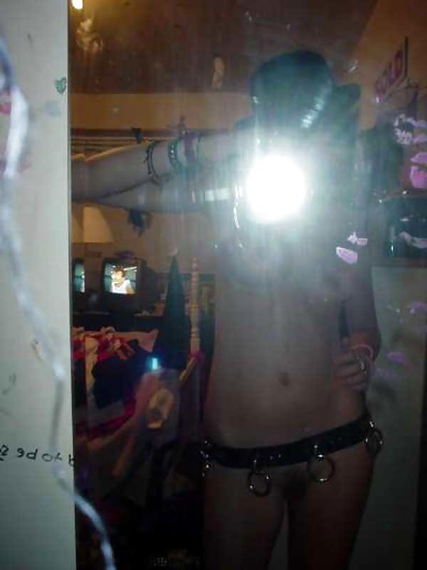 21P Cute Punk Girl Self Shots