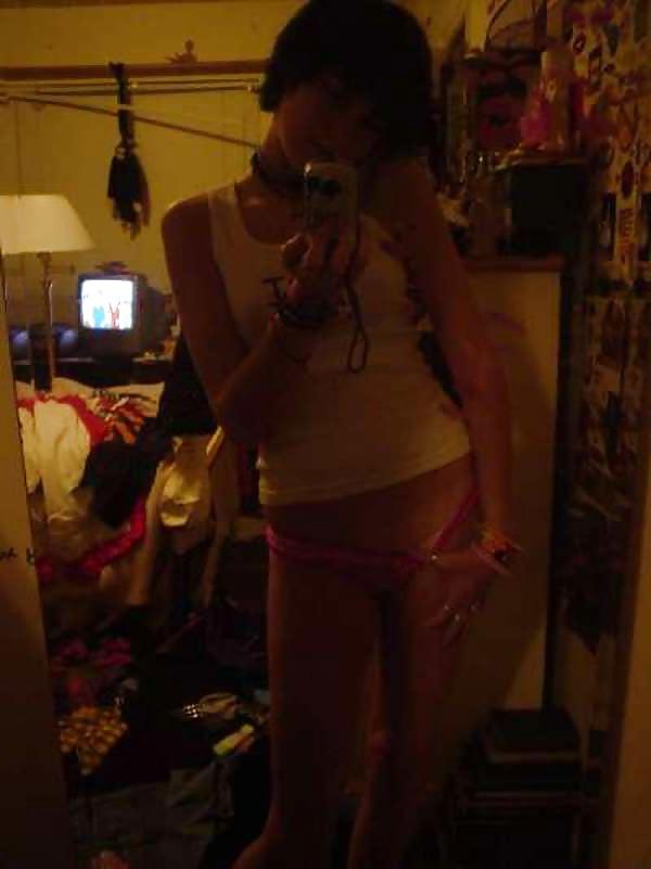 21P Cute Punk Girl Self Shots