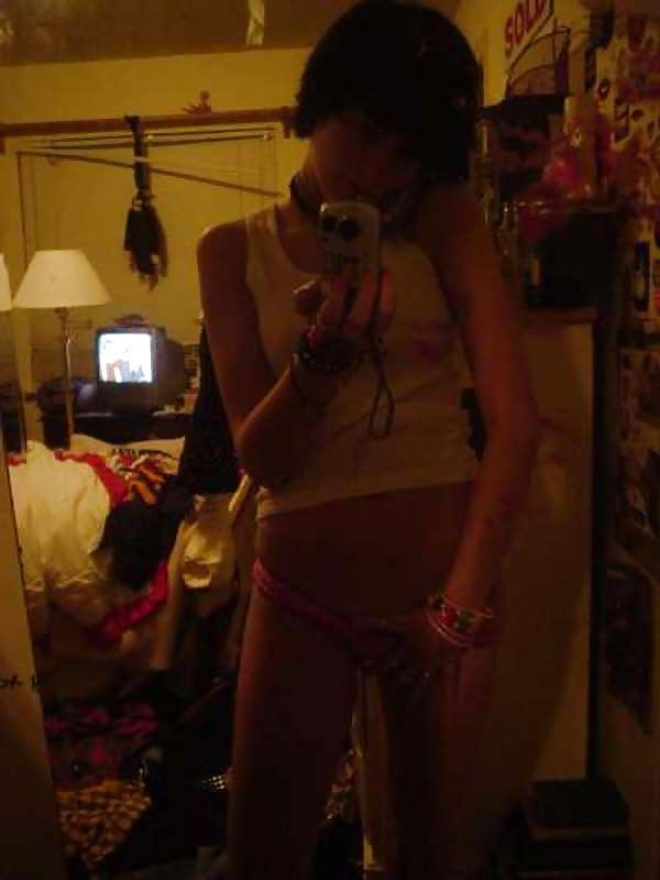 21P Cute Punk Girl Self Shots