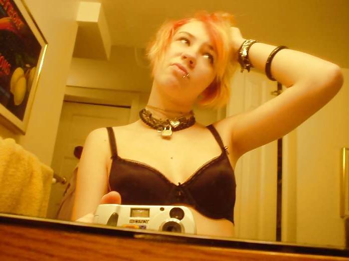 21P Cute Punk Girl Self Shots