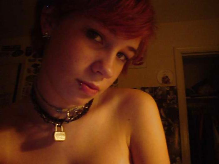 21P Cute Punk Girl Self Shots